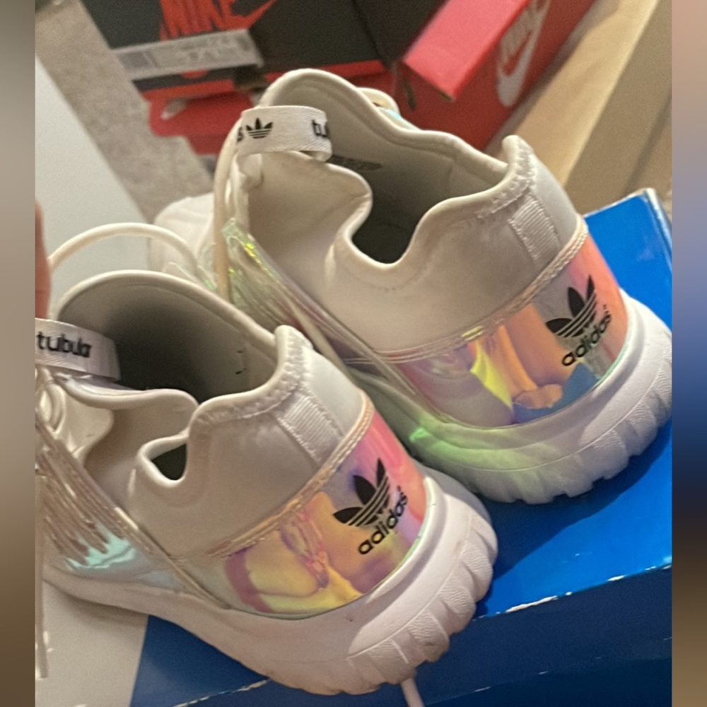 Adidas - Picture 2 of 2